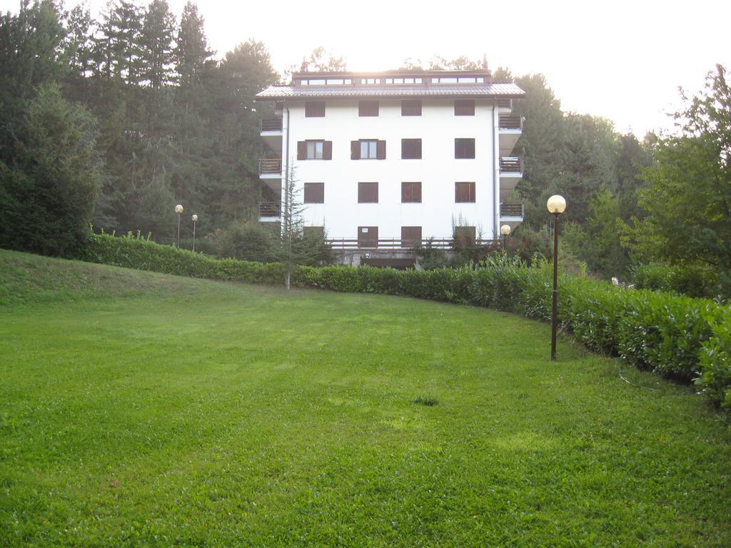Le Tre Rose Montagna Apartment Камилятело Силано Стая снимка