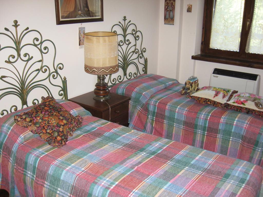 Le Tre Rose Montagna Apartment Камилятело Силано Стая снимка
