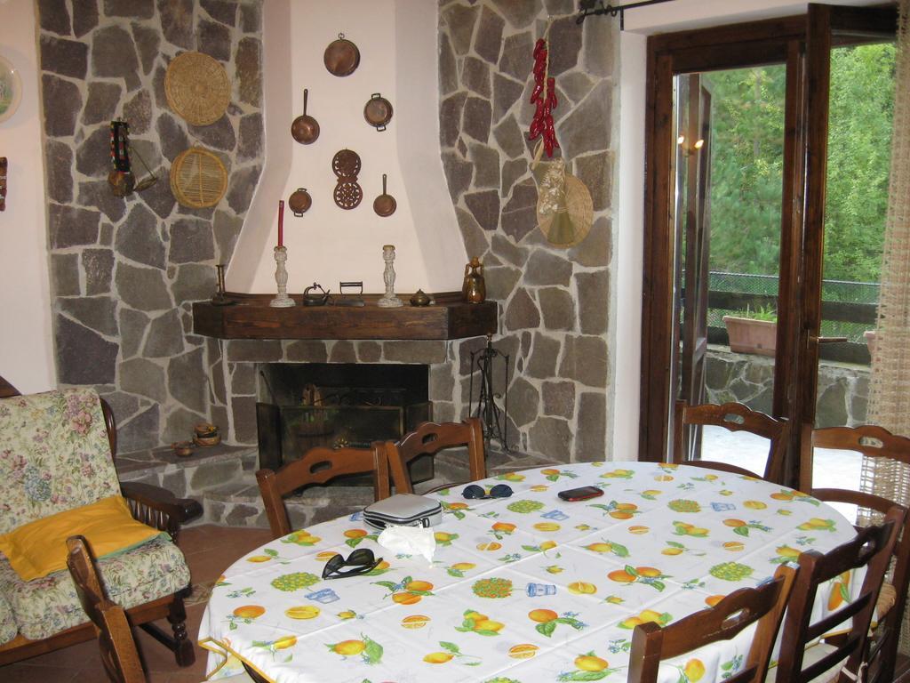 Le Tre Rose Montagna Apartment Камилятело Силано Стая снимка