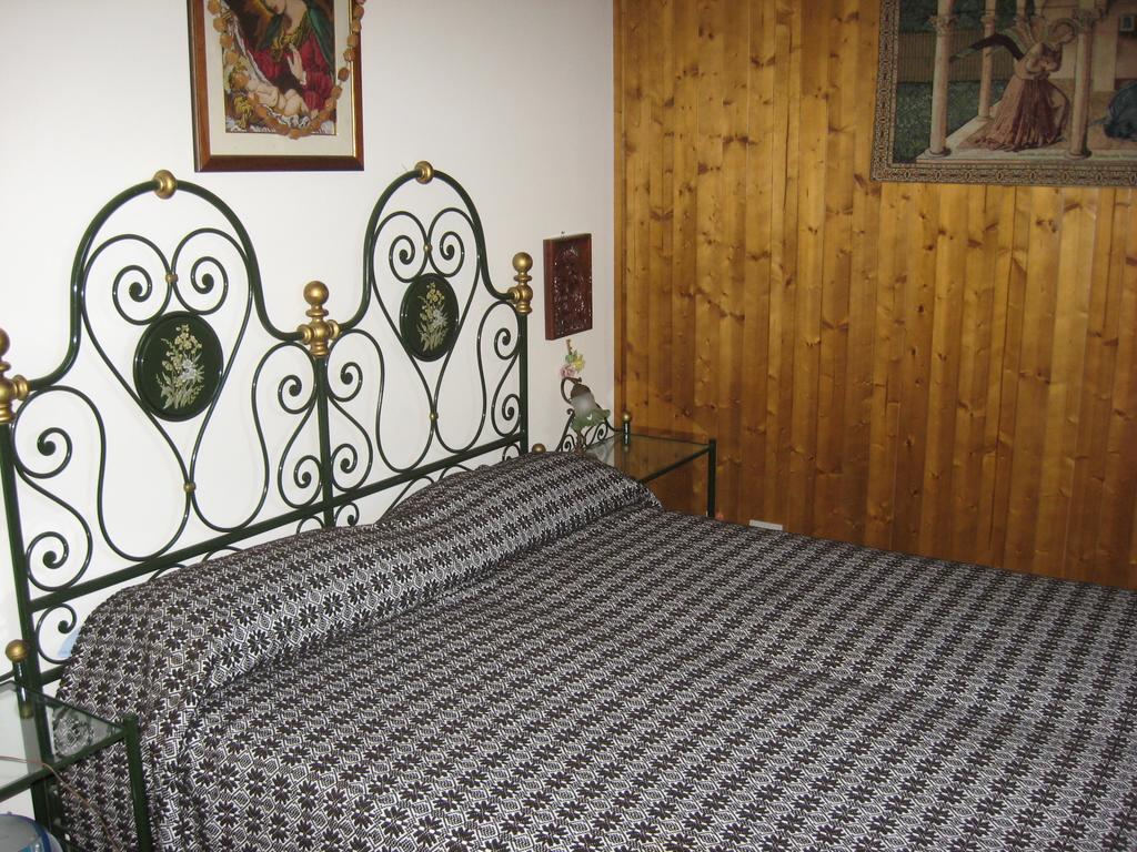 Le Tre Rose Montagna Apartment Камилятело Силано Стая снимка