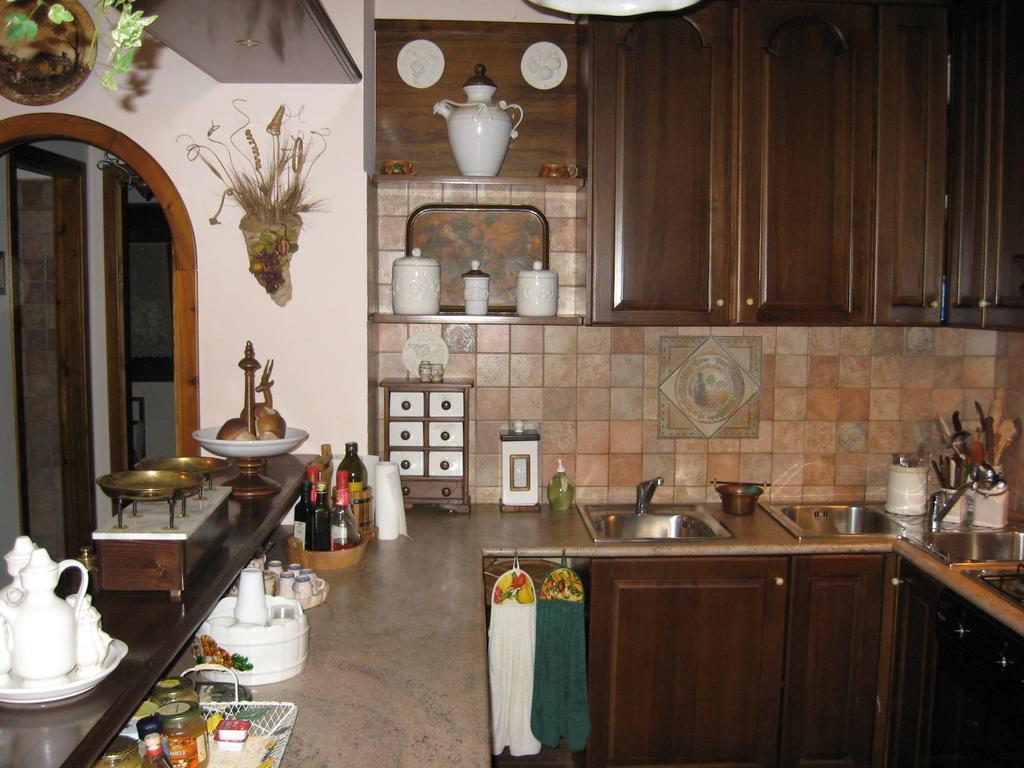 Le Tre Rose Montagna Apartment Камилятело Силано Стая снимка